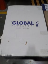 Уцененный товар (нарушена упаковка, потертости на нижней части ): Радиатор биметаллический Global STYLE PLUS 500 10 секций боковое подключение (белый RAL 9010), STP05001010