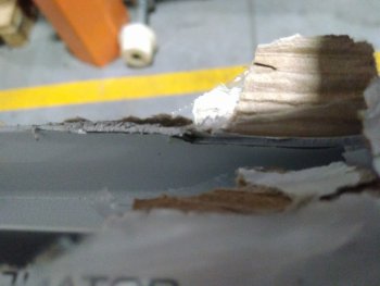 Уцененный товар (нарушена упаковка, скол и потертость на ламели крайней секции): Радиатор биметаллический STOUT ALPHA 500 10 секций боковое подключение (белый RAL 9016), SRB-2310-050010