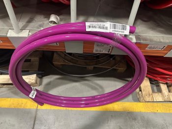 Уцененный товар (отрезок): Труба отопительная РЕХАУ PINK 32х4,4 мм, бухта 50 м из сшитого полиэтилена PEX, 11360723050