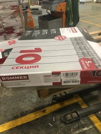 Уцененный товар (скол краски в верхней части крайней секции): Радиатор биметаллический ROMMER Plus BM 500 10 секций боковое подключение (RAL9016), RBM-3210-050010