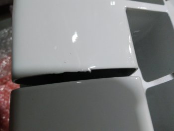 Уцененный товар (брак литья в верхней части секции): Радиатор алюминиевый ROMMER Plus 200 10 секций боковое подключение (RAL9016), RAL-3210-020010