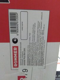 Уцененный товар (повреждения на нижних частях секций): Радиатор биметаллический ROMMER Plus BM 200 10 секций боковое подключение (RAL9016), RBM-3210-020010