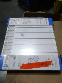 Уцененный товар (нарушена упаковка,замятие и трещина на ламели крайней секции): Радиатор биметаллический STOUT Space 500 8 секций боковое подключение RAL9016, SRB-0310-050008