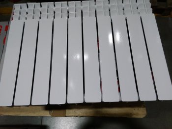 Уцененный товар (дефект литья и покраски на двух секциях): Радиатор биметаллический ROMMER Optima BM 500 10 секций боковое подключение (RAL9016), RBM-0210-050010