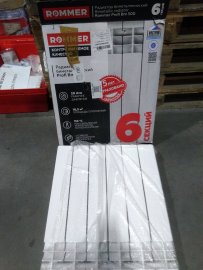 Уцененный товар (скол краски, скол на нижних частях секций): Радиатор биметаллический ROMMER Profi BM 500 6 секции боковое подключение (BI500-80-80-150) (RAL9016), RBM-1210-050006