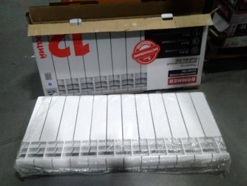 Уцененный товар (скол на нижней части крайней секции): Радиатор биметаллический ROMMER Profi BM 350 12 секций боковое подключение (BI350-80-80-130) (RAL9016), RBM-1210-035012