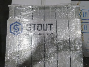 Уцененный товар (с экспозиции, отсутствует упаковка): Радиатор биметаллический STOUT Space 350 6 секций боковое подключение RAL9016, SRB-0310-035006